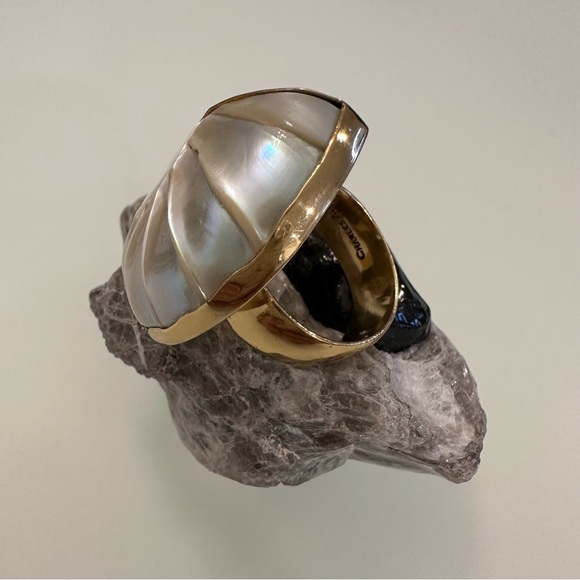 Charles Albert | Unique Shell Ring | Adjustable Size - Picture 7 of 16